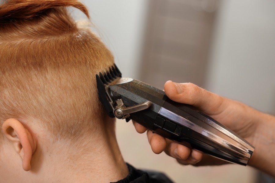Comment couper les cheveux avec une tondeuse ? Les astuces — free download