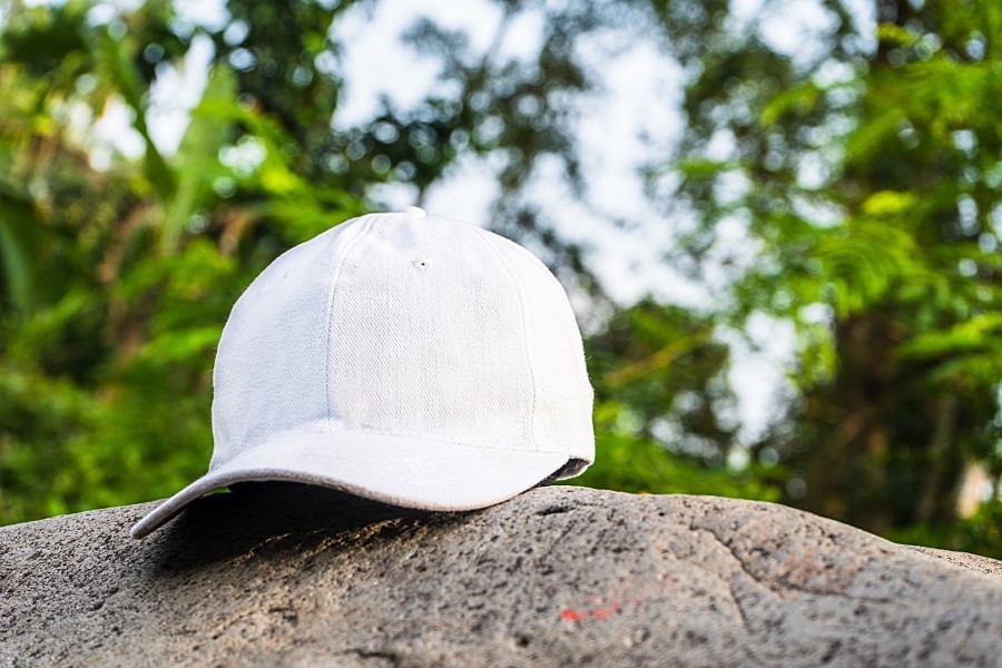 Quels sont les effets de porter une casquette sur la calvitie ? Quels sont les effets de porter une casquette sur la calvitie ?